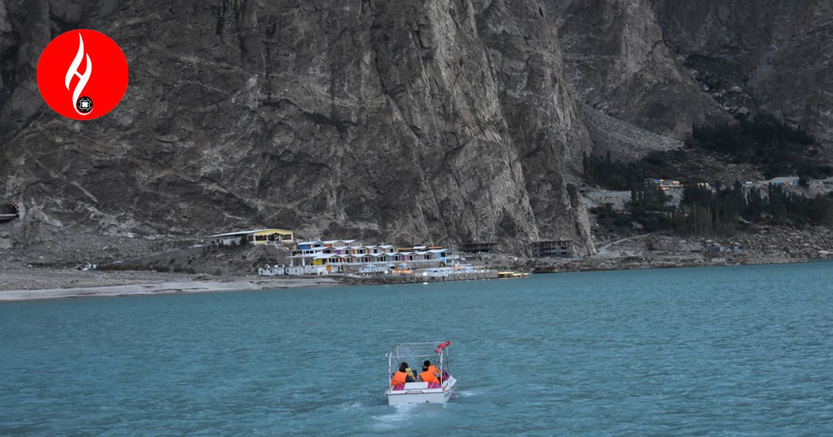 attabad lake farman baig